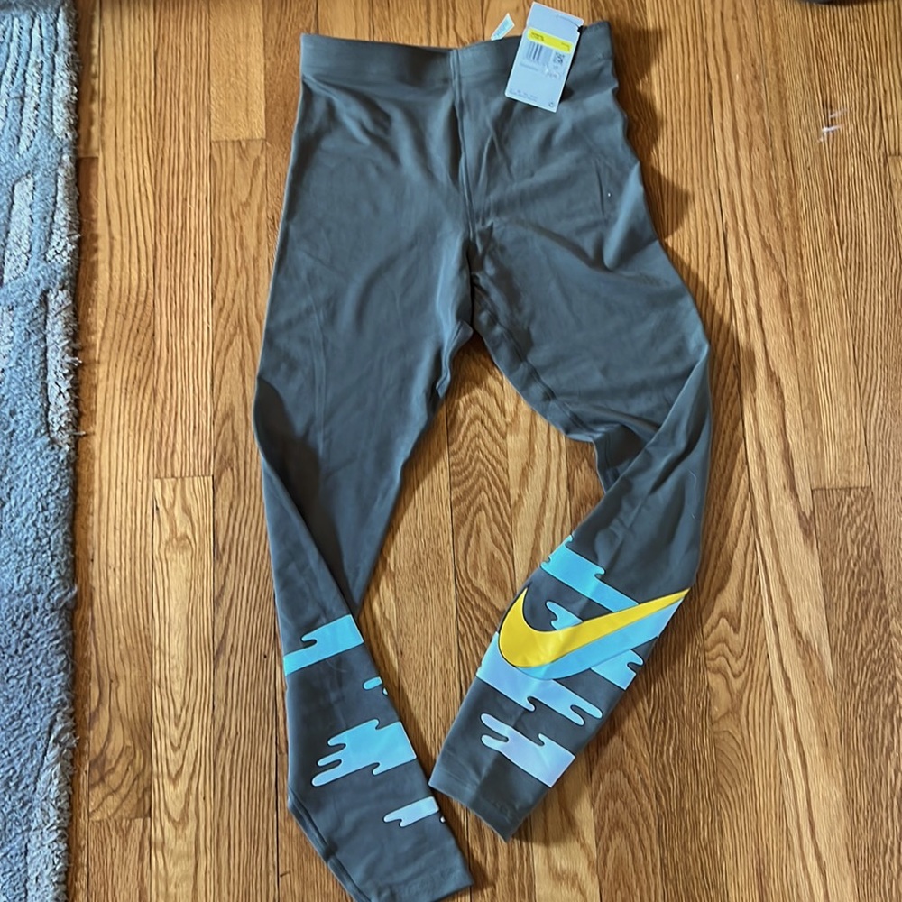 Nike leggings